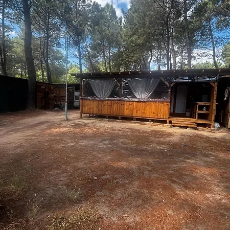 каравана мир Къмпинг *