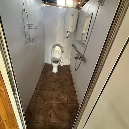 Къмпинг каравана мир Черноморец