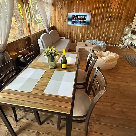 каравана мир Campsite